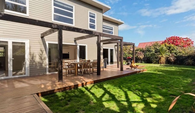 Whakata on McBride - Queenstown