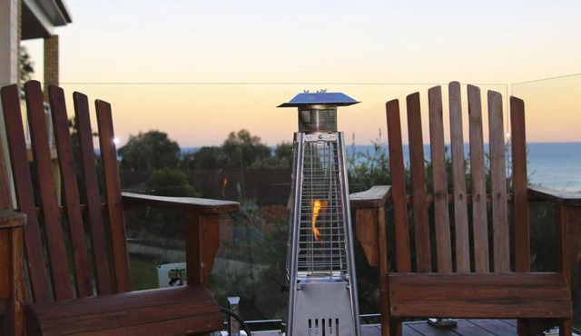 Whale Watch for Four Gerringong