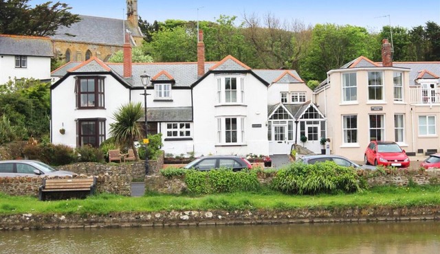 Wharfinger, views of Bude canal, sea and beaches