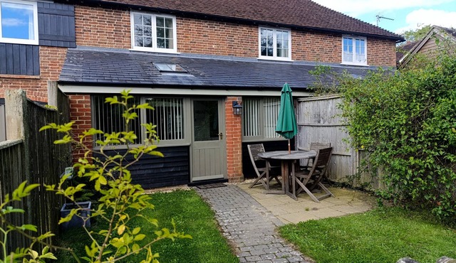 Wheat cottage, Chiddingly, spacious and well equipped character accommodation