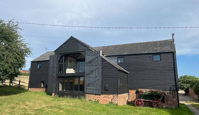 Wheatsheaf Barn Retreat