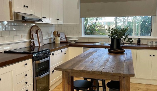 When a little white house in the country is all that is required!