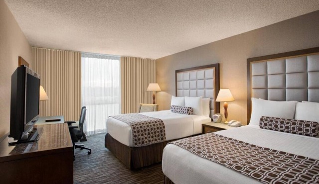 When you visit, you must make time to visit the iconic sights of San Francisco!