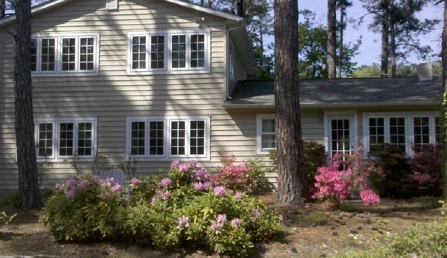 Where peace is sitting by the moonlight