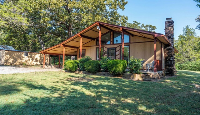 Where You’ll Have the Most Fun! Minutes’ Drive to Peek-A-Boo Petting Zoo