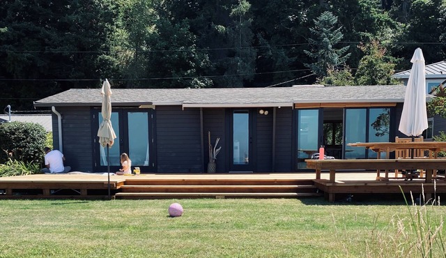 Whidbey Island Beachfront Cabin No-Bank Sandy Beach + Sunset Views