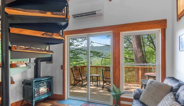 Whimsical Vermont Cabin w/Hot Tub & Mountain Views