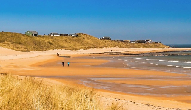 Whinstones at 4 The Villas