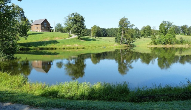 Whippoorwill Cabin - Charming Cabin in Mt. Airy NC