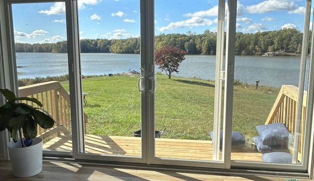 Whippoorwill Cottage - Dock, Fire Pit, Boat Launch, Spectacular Views