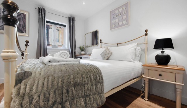 WhiskAwayHomes - Fairfax House - Apartment 2