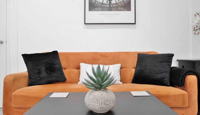 WhiskAwayStays Field House Apartment 2