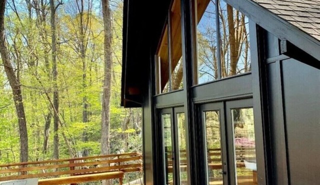 Whiskey Hill Cabin a Mountain escape in Virginia Wine country.