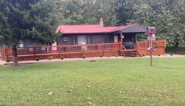 Whiskey Rock Lodge- Hot Tub -sleeps up to 14