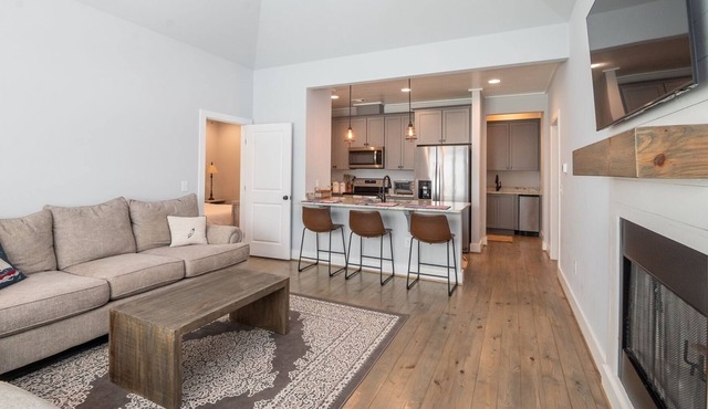 Whisper Woods | 3 Bed, 2 Bath