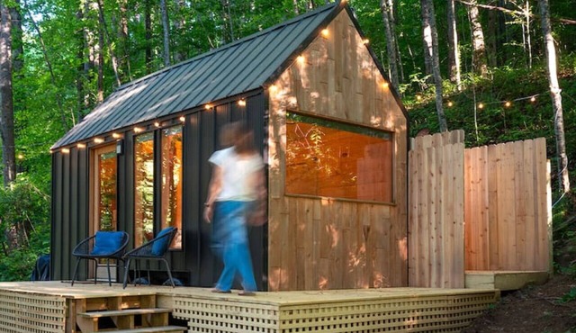 `Whisper Woods` Resort | cozy, has sauna, near BRP