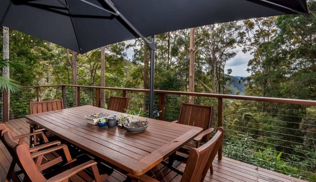 Whispering Leaves Tamborine Mountain