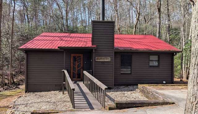 Whispering Creek on Brown Bear - Creekside Cabin