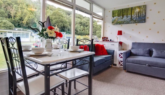 Whispering Creek in Gilfachrheda