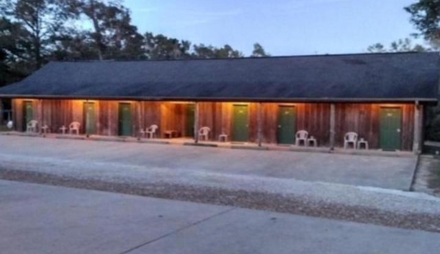 Whispering Creek Lodging & RV Resort