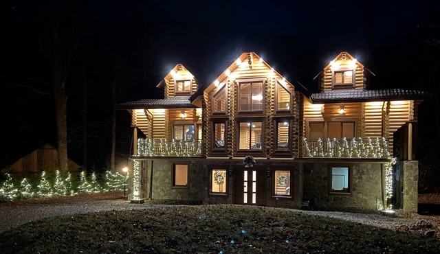 Whispering Creek Retreat