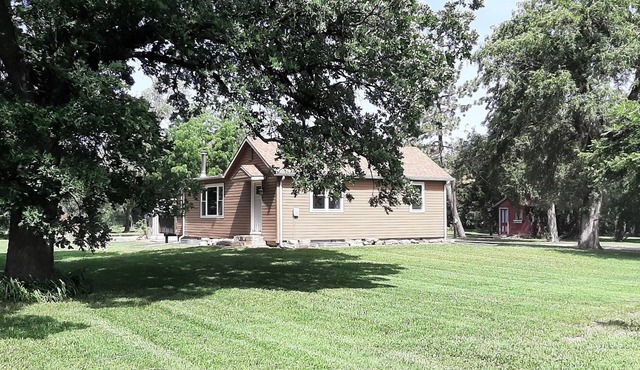 Whispering Grove Cottage On 22nd *In The Country*