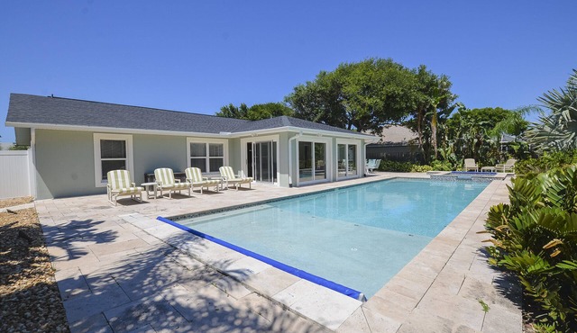 Whispering Palms - Beach-Side Pool Home