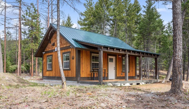 Whispering Pines, Flathead Lake Rental Cabins
