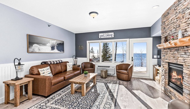 Whispering Pines Lake Views | 2BR King Suite