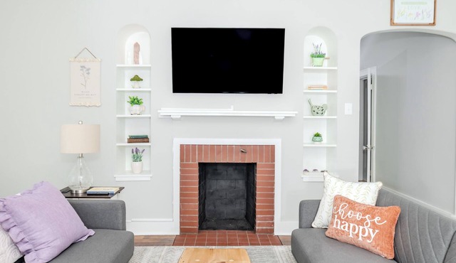 Whispering WillowBnB – Cozy Central Stay Near IUP in Indiana, PA