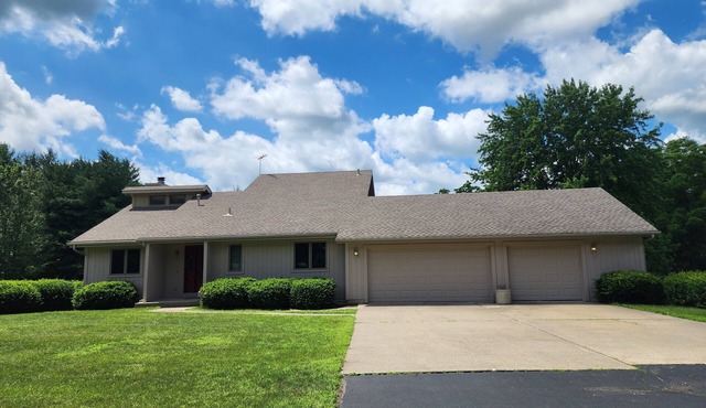 Whispering Woods Estate - Relax, recharge, connect