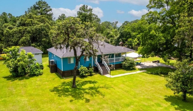 “Whispers of Nature” A tranquil acre for 10 guests