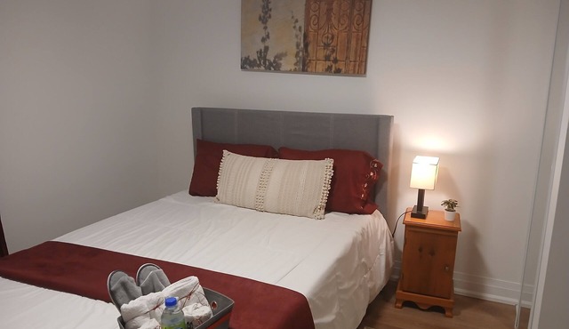 Whitby 2BR escape l Near Thermea spa l Iroquois sport centre l 401 l Downtown