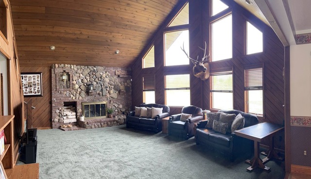 White Birch Getaway is a perfect place to gather with family and friends!