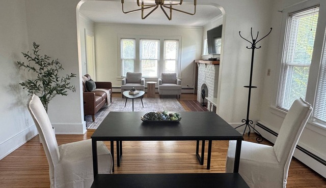 White Coat Village - Fully Furnished 3 Bedroom Rental - Near Hospital/U of R