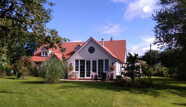 White Cottage B and B