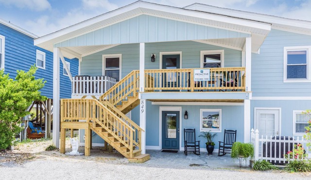 "White Eagle" - Oceanfront Home, 6 Bedrooms/4 Bathrooms