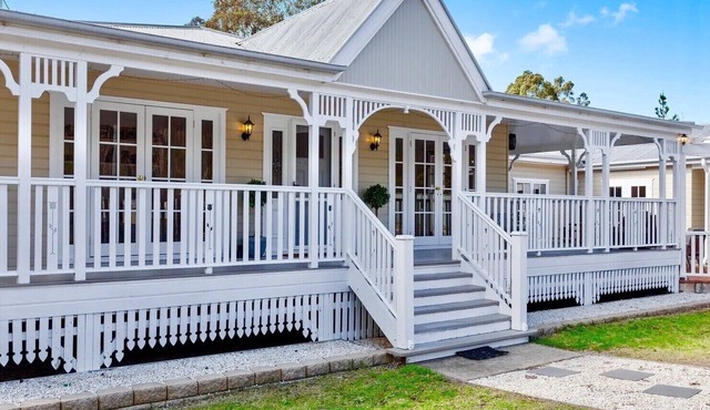 White Haven – Luxury Elegant Estate on 5 acres