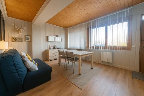 White Lodges - Megève center on ski slopes