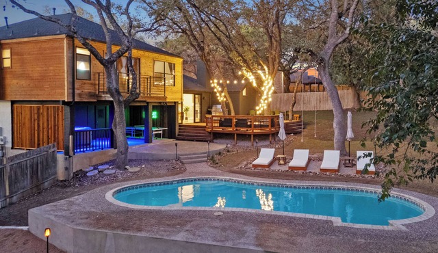 White Lotus - Entertainers dream! Pool, Hot tub, Game room, Mini golf!
