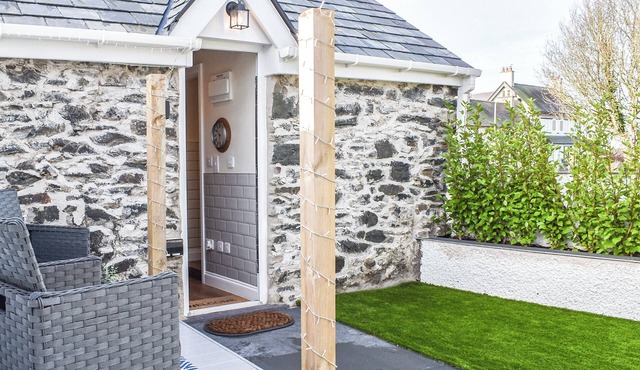 White Mermaid - UK42775