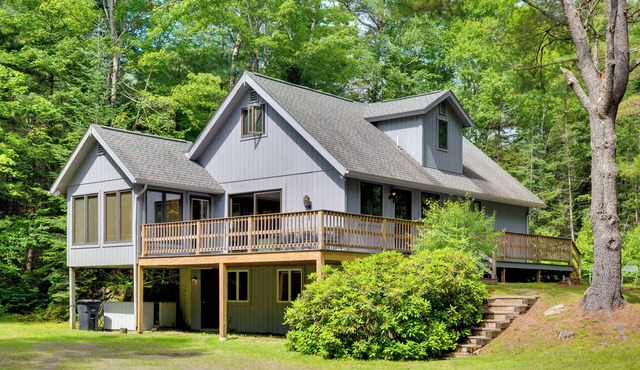 White Mountain Retreat! 3 Mi to Cannon Mountain