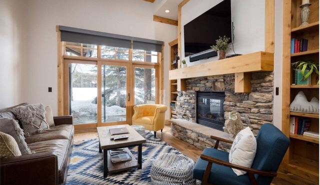 White Pine Condo | Bronze Buffalo Ranch