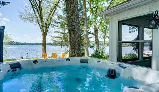 White Pine Villa-Hot tub, Kayaks, Ice Fishing