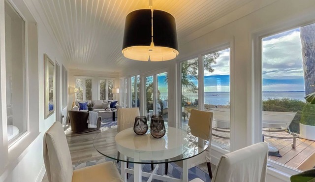 White Point Cottage - Quiet Waterfront Getaway