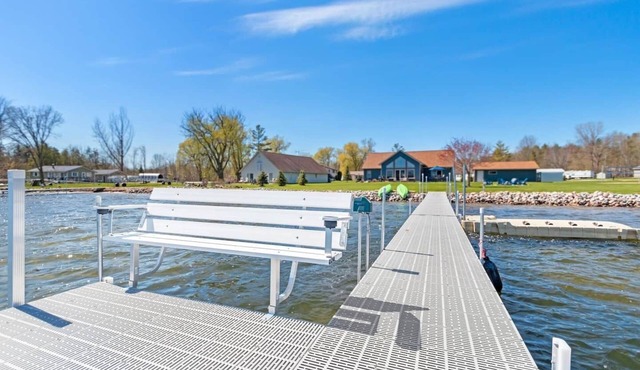 White Potato Lakefront Retreat with Dock