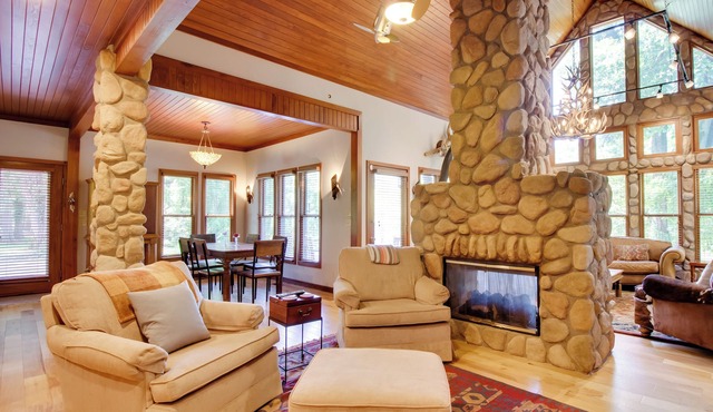 White River Access & Views: Retreat in Gassville!