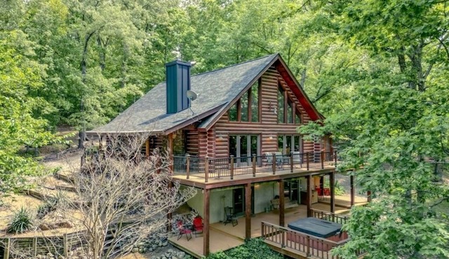 White River - Crooked Creek Log House