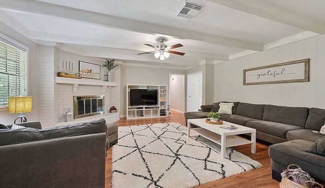 White Rock Ranch - Beautiful Getaway Near the City