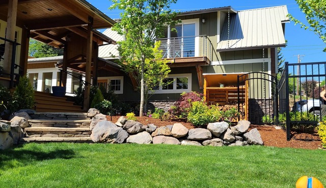 White Salmon Guest Studio
